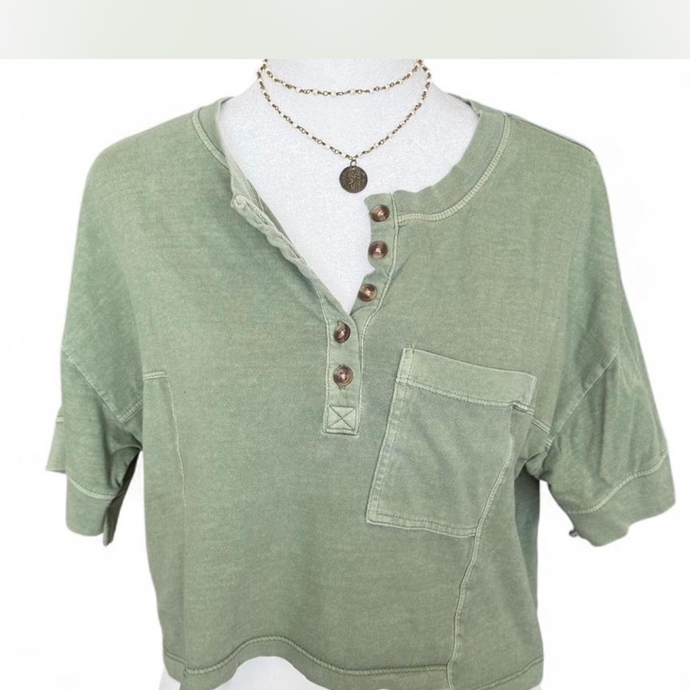American Eagle Outfitters Olive Button-Up Crop Top